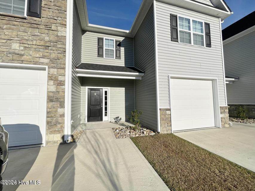 2005 Newbury Way - Photo 1