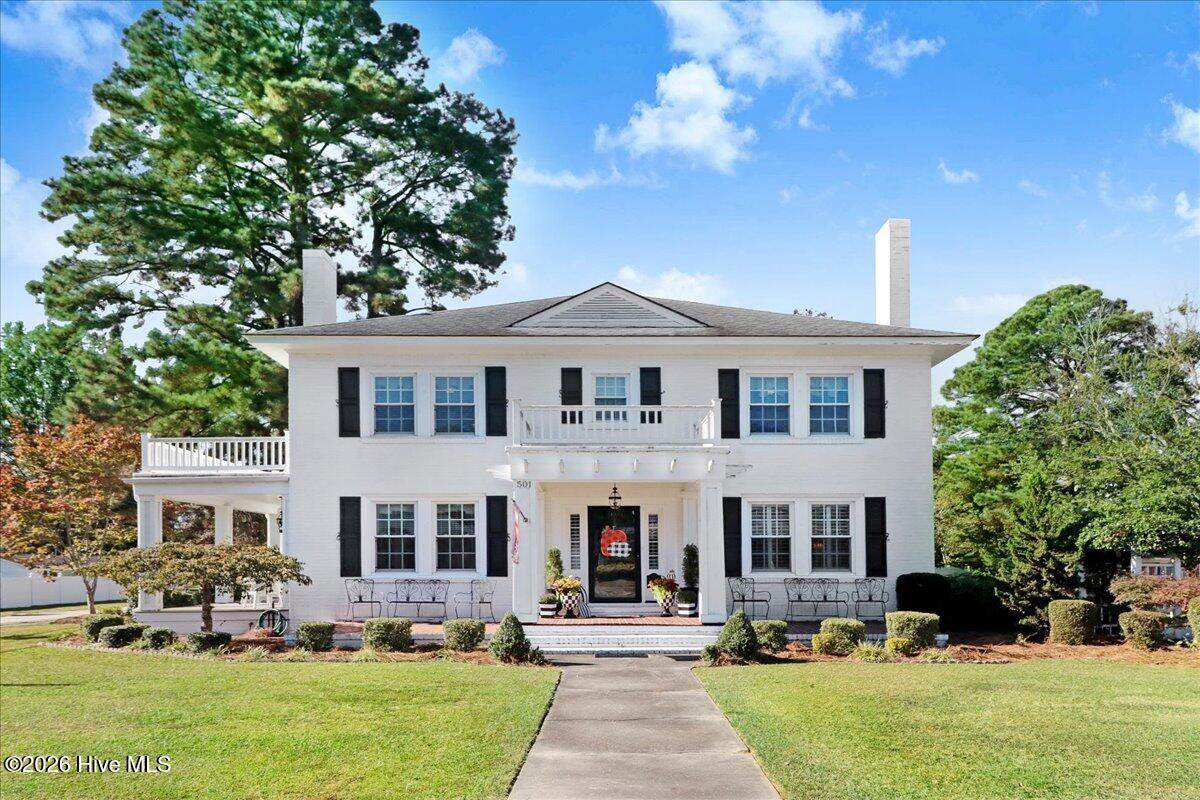 501 Main Street - Photo 1