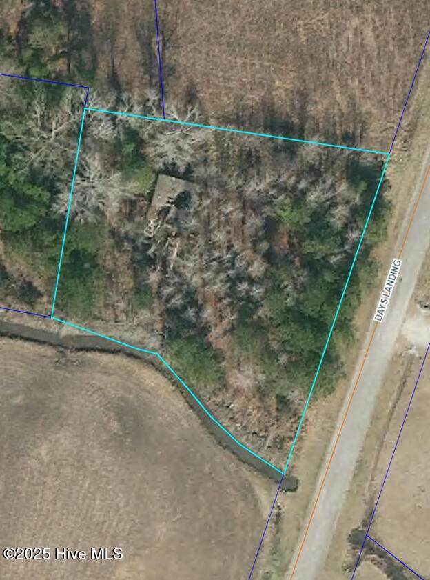 137 Days Landing Road - Photo 1