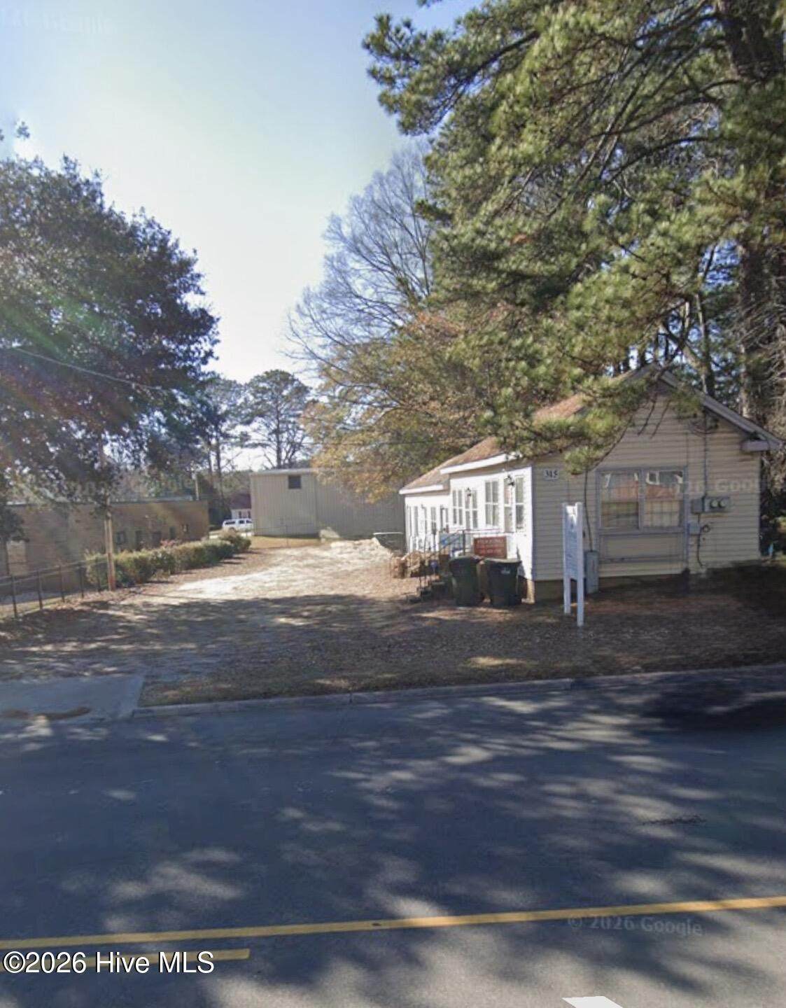 315 Hines Street - Photo 1