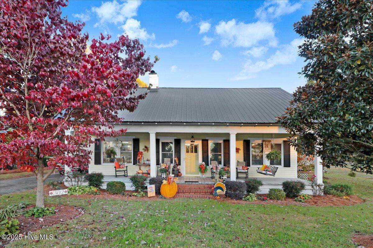 302 Sycamore Street - Photo 1