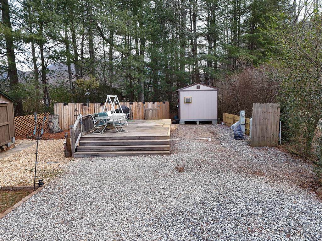 496 Choestoe Valley Circle - Photo 1