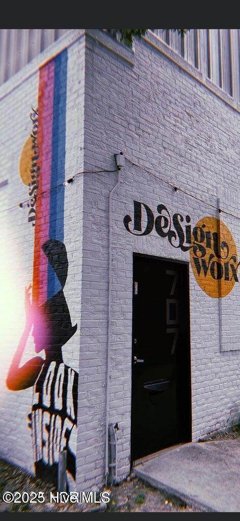 707 16th Street - Photo 1