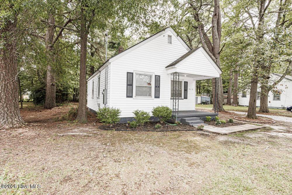 923 O Berry Street - Photo 1
