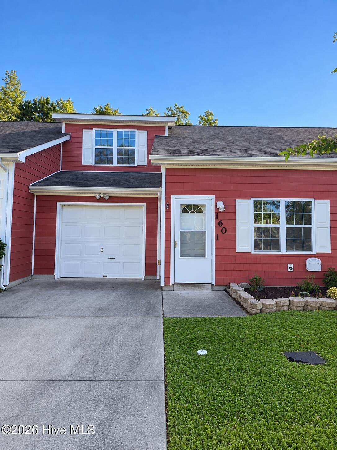 160 Kelly Circle - Photo 1