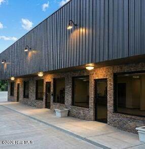 812 Castle Street - Photo 1