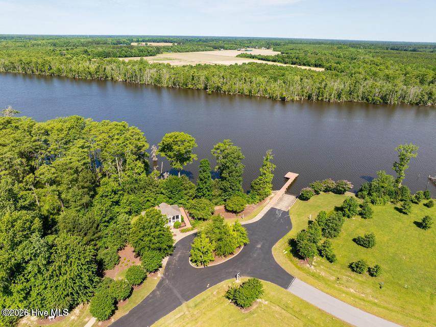 421 Riversound Drive - Photo 1