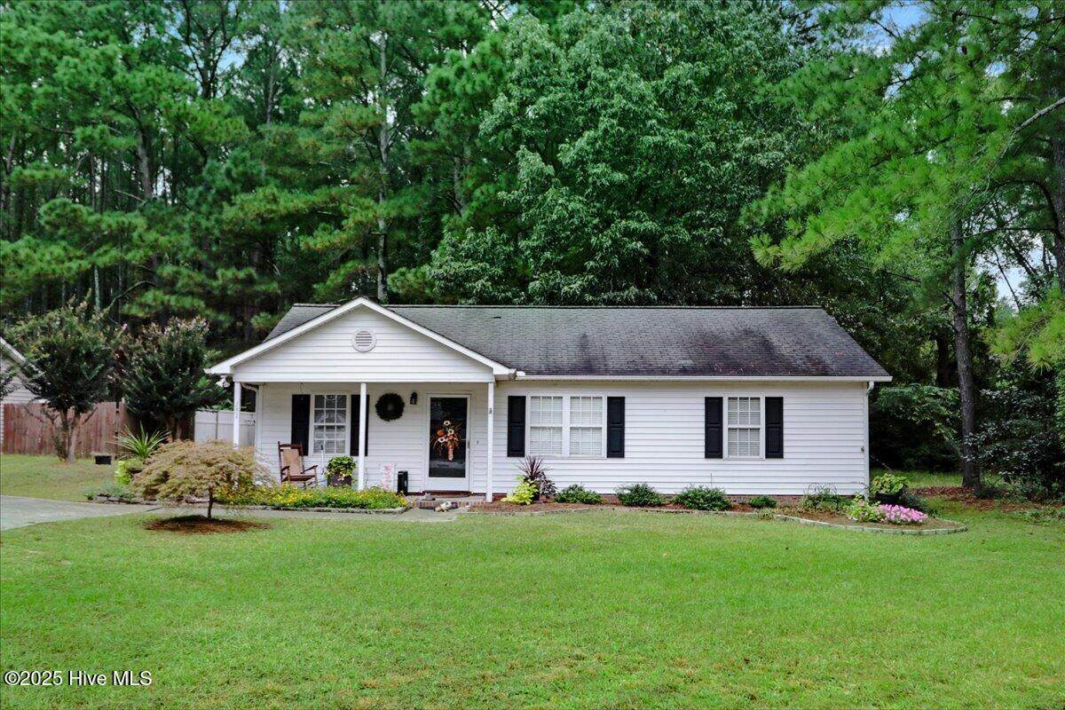 151 Creekside Drive - Photo 1