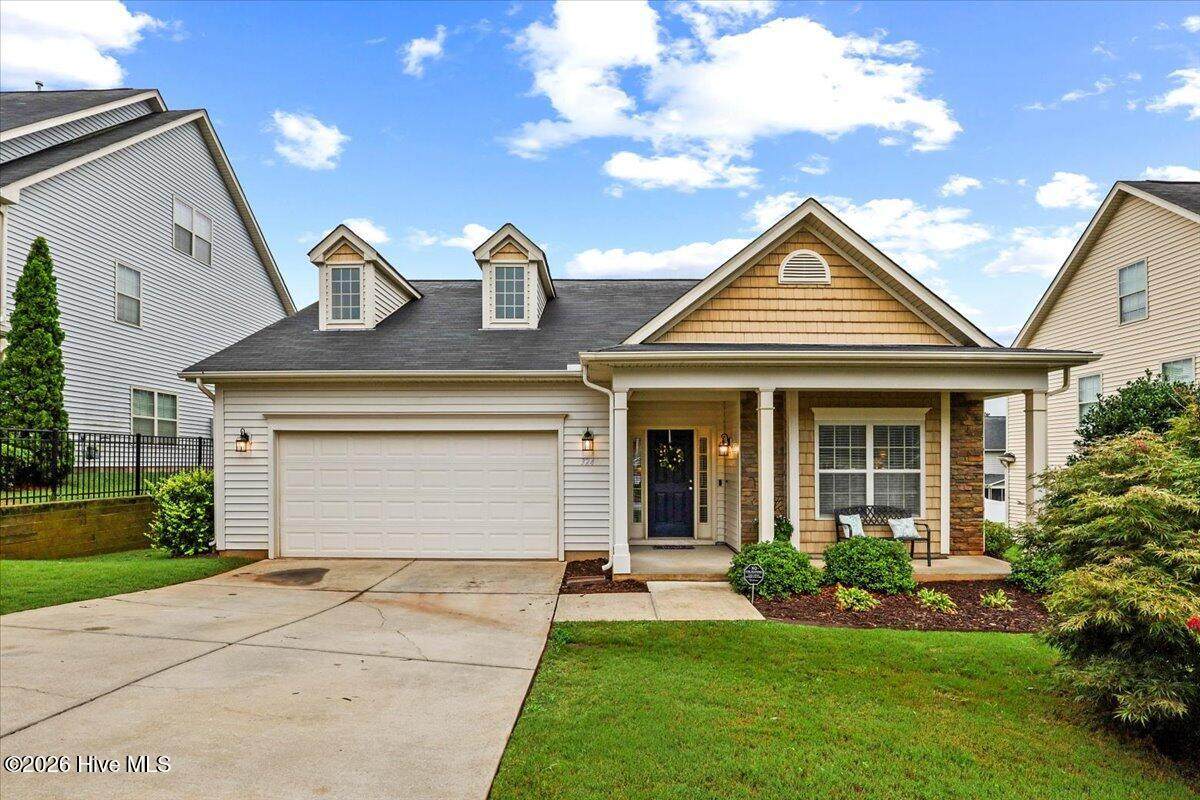 324 Lynshire Avenue - Photo 1