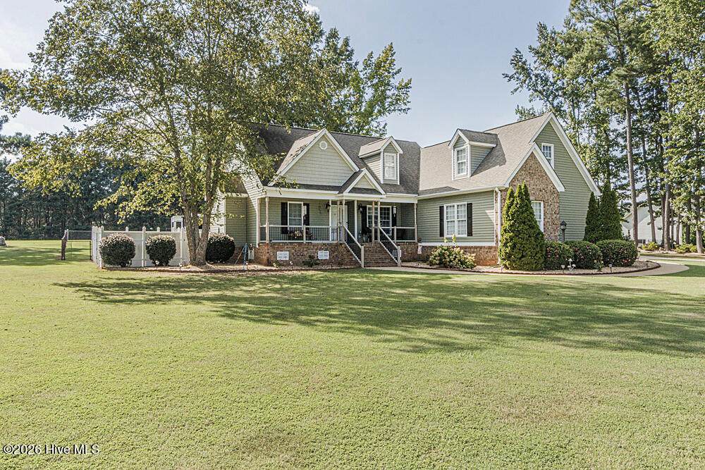 8554 Forest Cove Road - Photo 1