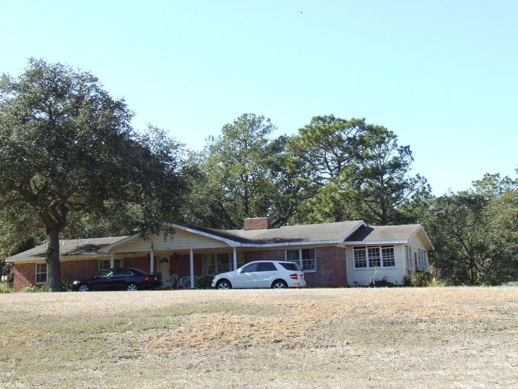 1379 Moore Street - Photo 1