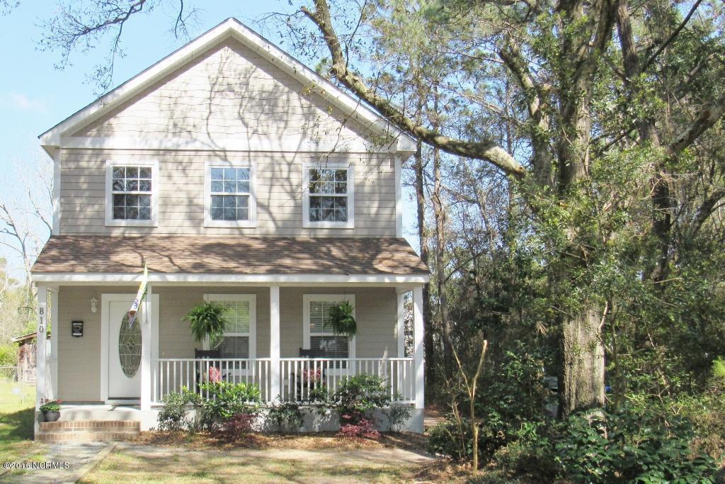 810 Caswell Avenue - Photo 1