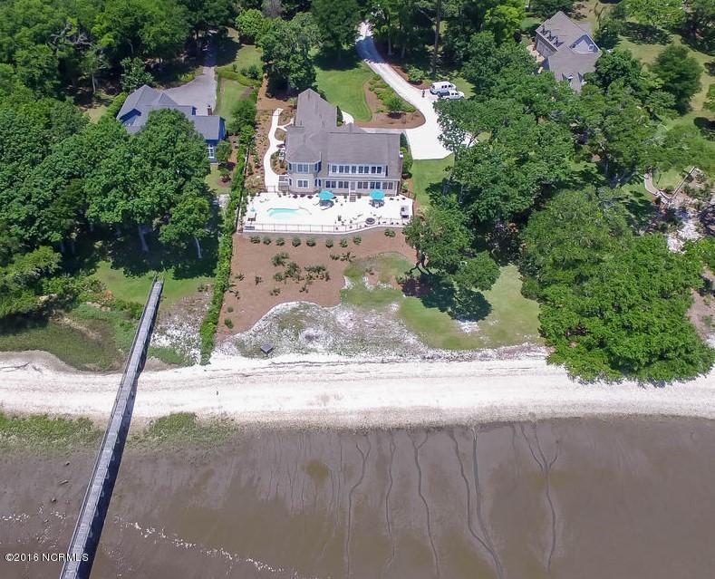 421 Shoreline Drive - Photo 1