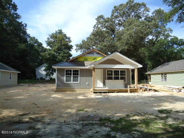 602 East Broad Street, Elizabethtown, NC 28337 (MLS #100018138) :: Century 21 Sweyer & Associates