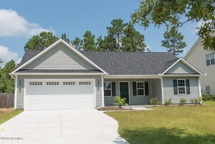 4518 Pinewood Village Drive SE, Southport, NC 28461 (MLS #100022865) :: Century 21 Sweyer & Associates