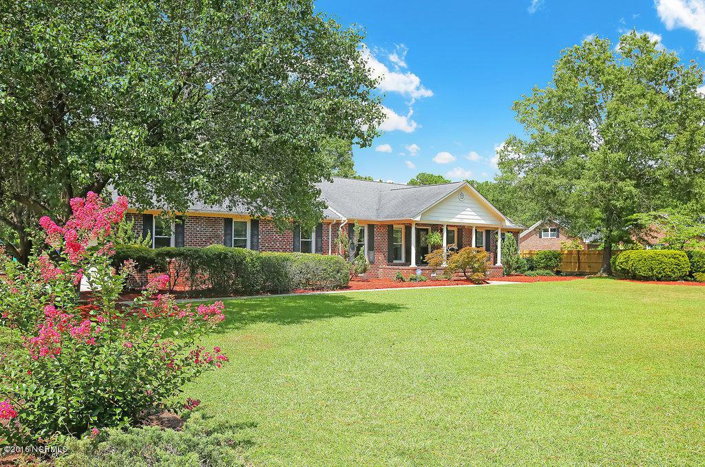 202 Satara Drive, Wilmington, NC 28412 (MLS #100023216) :: Century 21 Sweyer & Associates