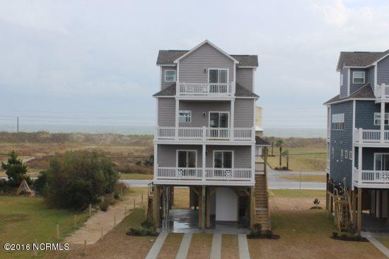 120 Scotch Bonnet Circle, North Topsail Beach, NC 28460 (MLS #100023829) :: Century 21 Sweyer & Associates