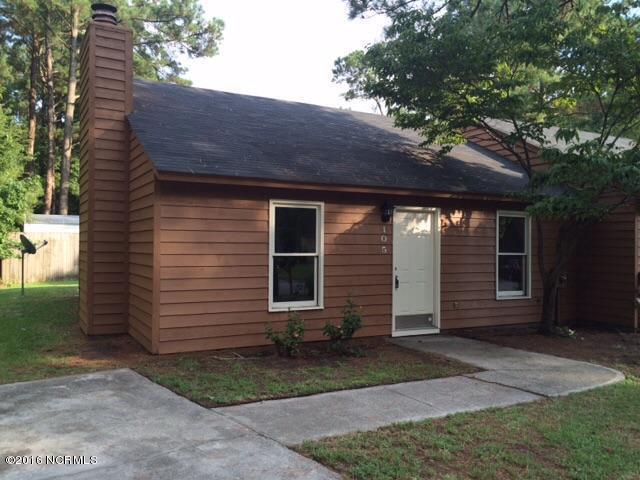 105 Corey Circle, Jacksonville, NC 28546 (MLS #100024590) :: Century 21 Sweyer & Associates