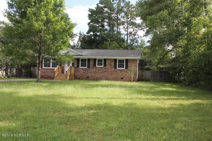703 Lakewood Drive, Jacksonville, NC 28546 (MLS #100024961) :: Century 21 Sweyer & Associates