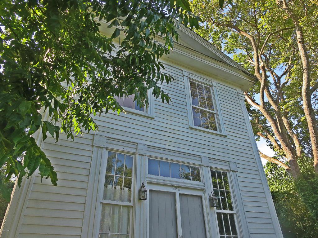 104 W Liberty Street, Hamilton, NC 27840 (MLS #100025906) :: Century 21 Sweyer & Associates
