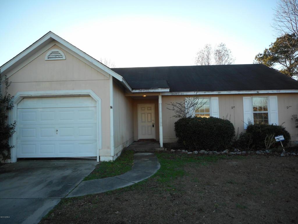 470 Hunting Green Drive, Jacksonville, NC 28546 (MLS #100030995) :: Century 21 Sweyer & Associates