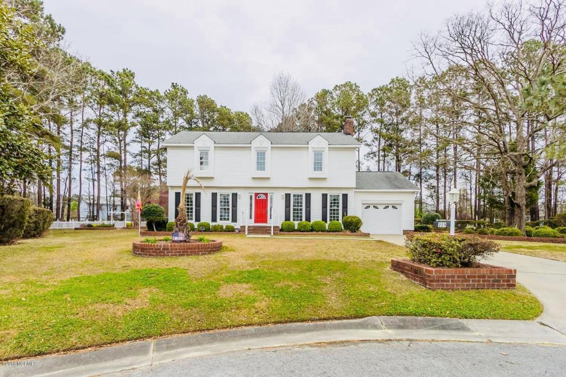 219 Yale Circle - Photo 1