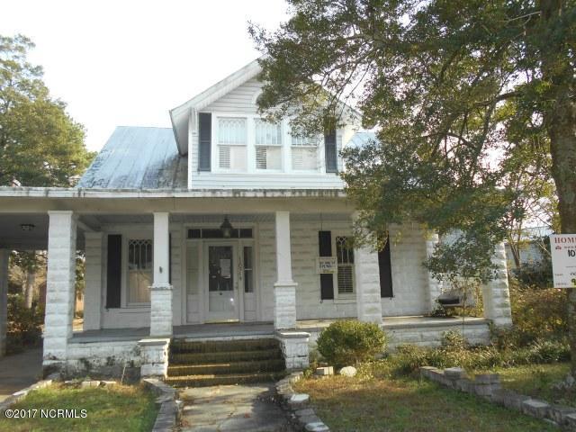 107 Oak Street - Photo 1
