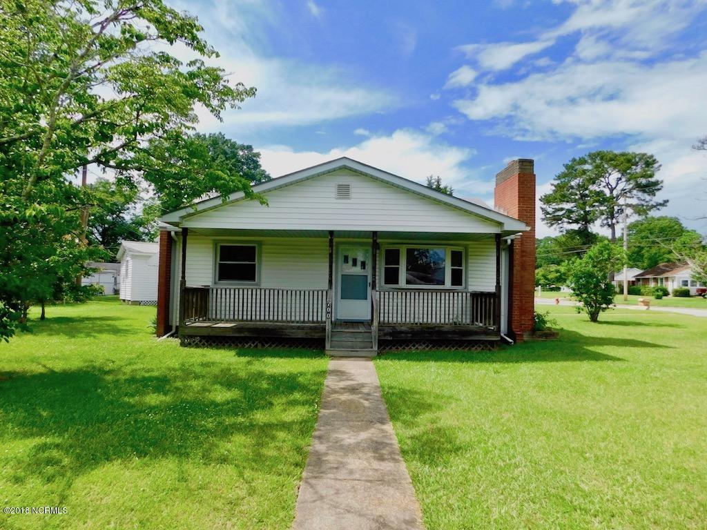 700 Fairway Street - Photo 1