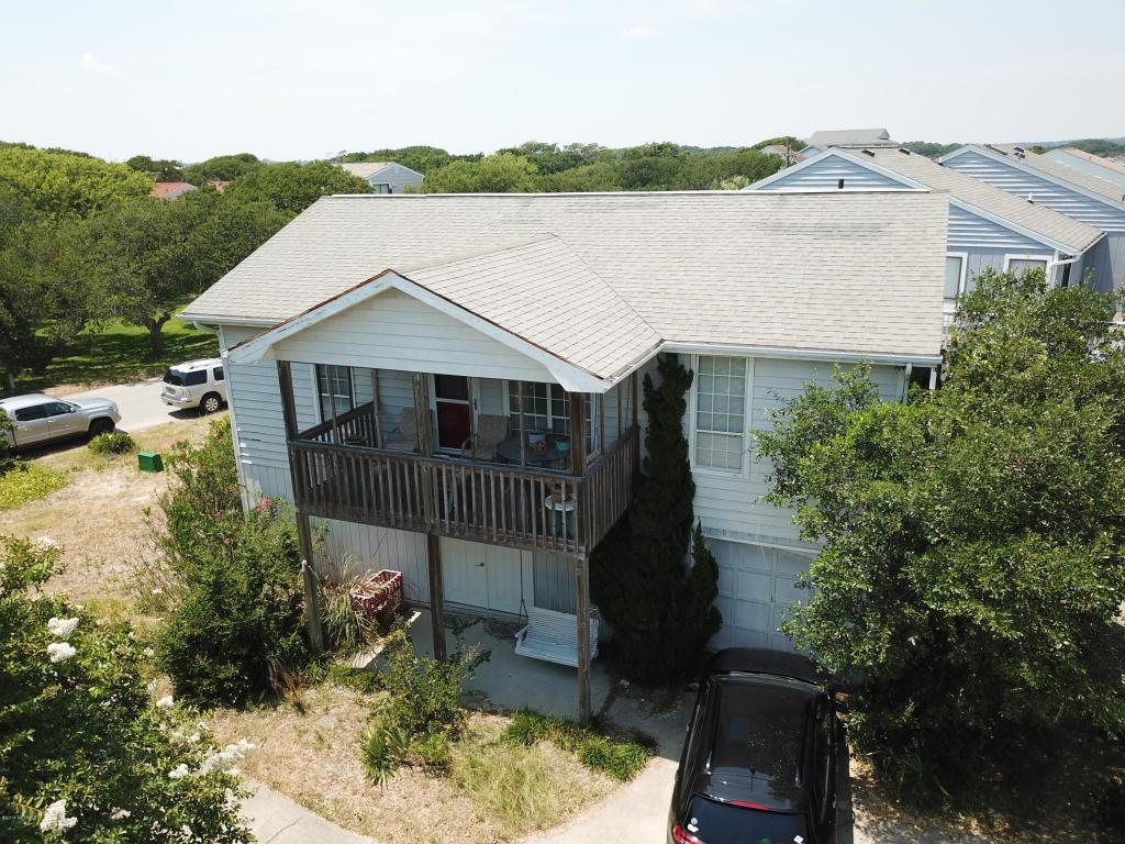212 Bayview Drive - Photo 1