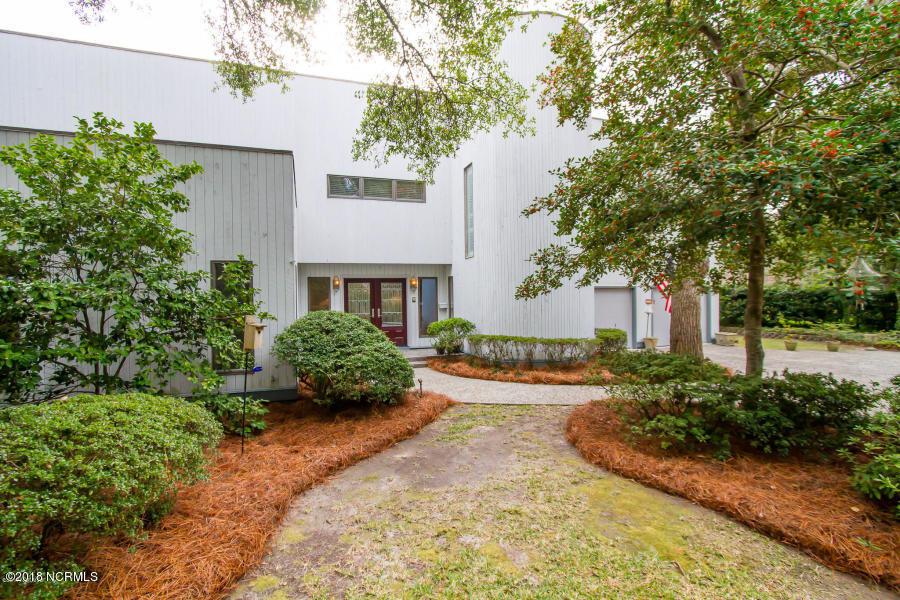232 River Drive - Photo 1