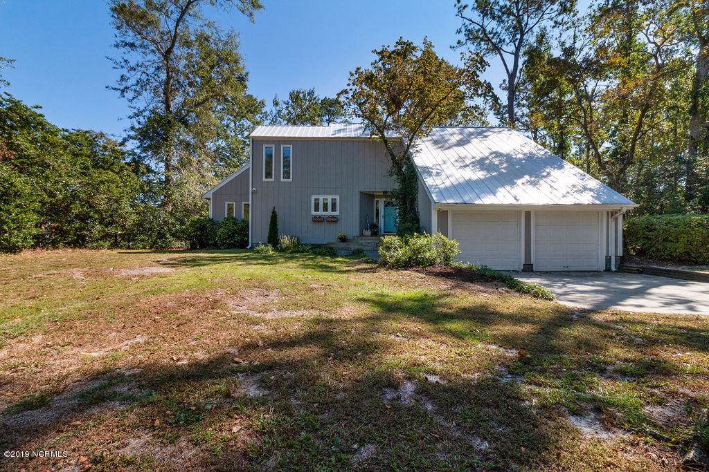 203 Ravenswood Road - Photo 1