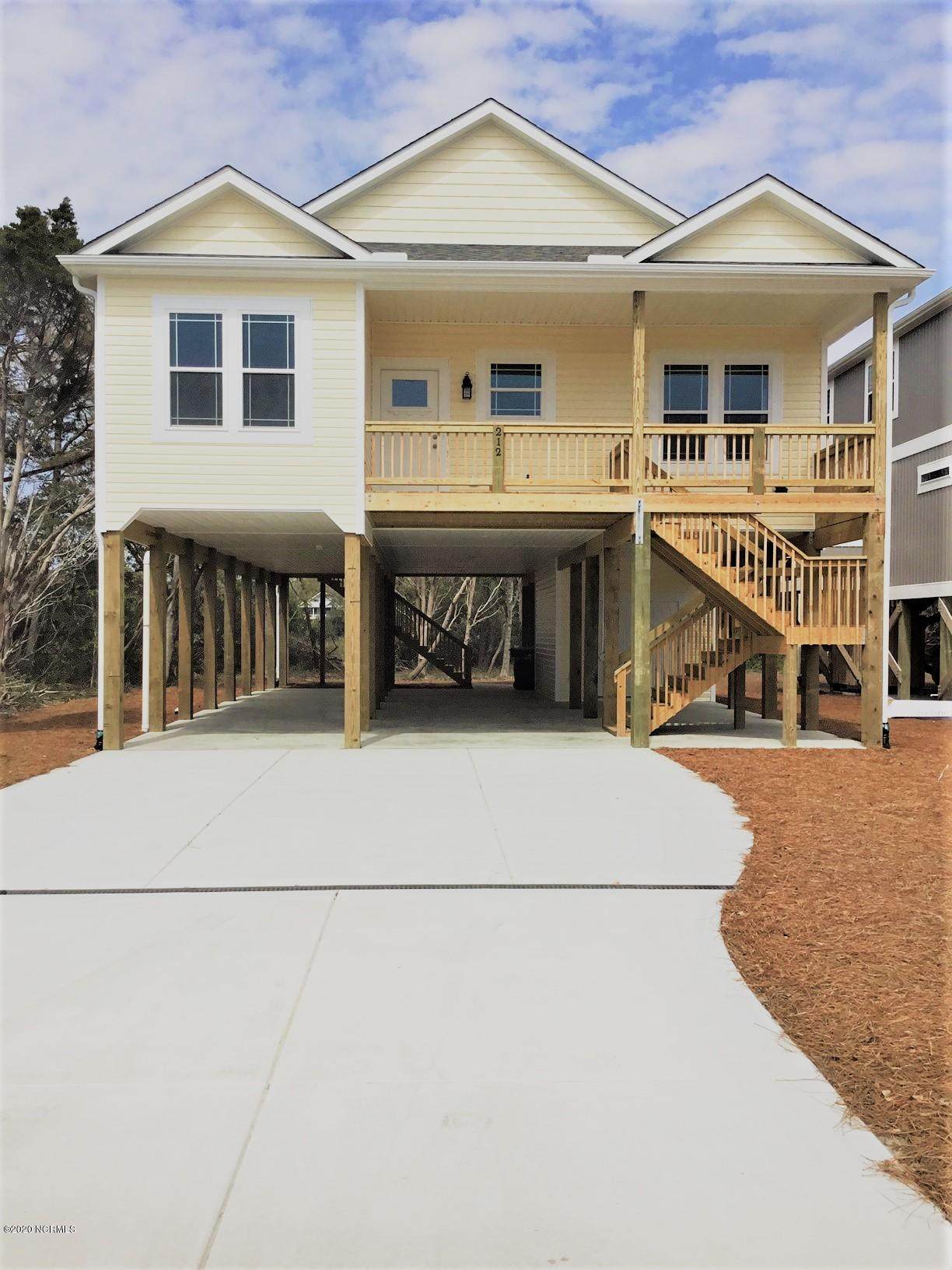212 Pelican Drive - Photo 1