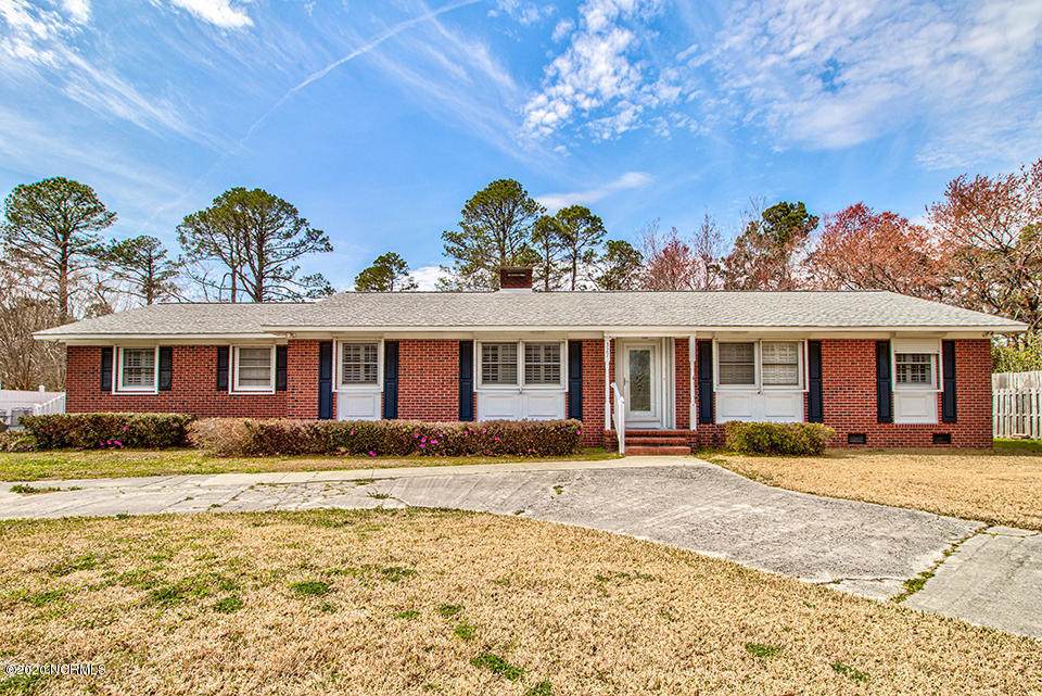 327 Pinecliff Drive - Photo 1