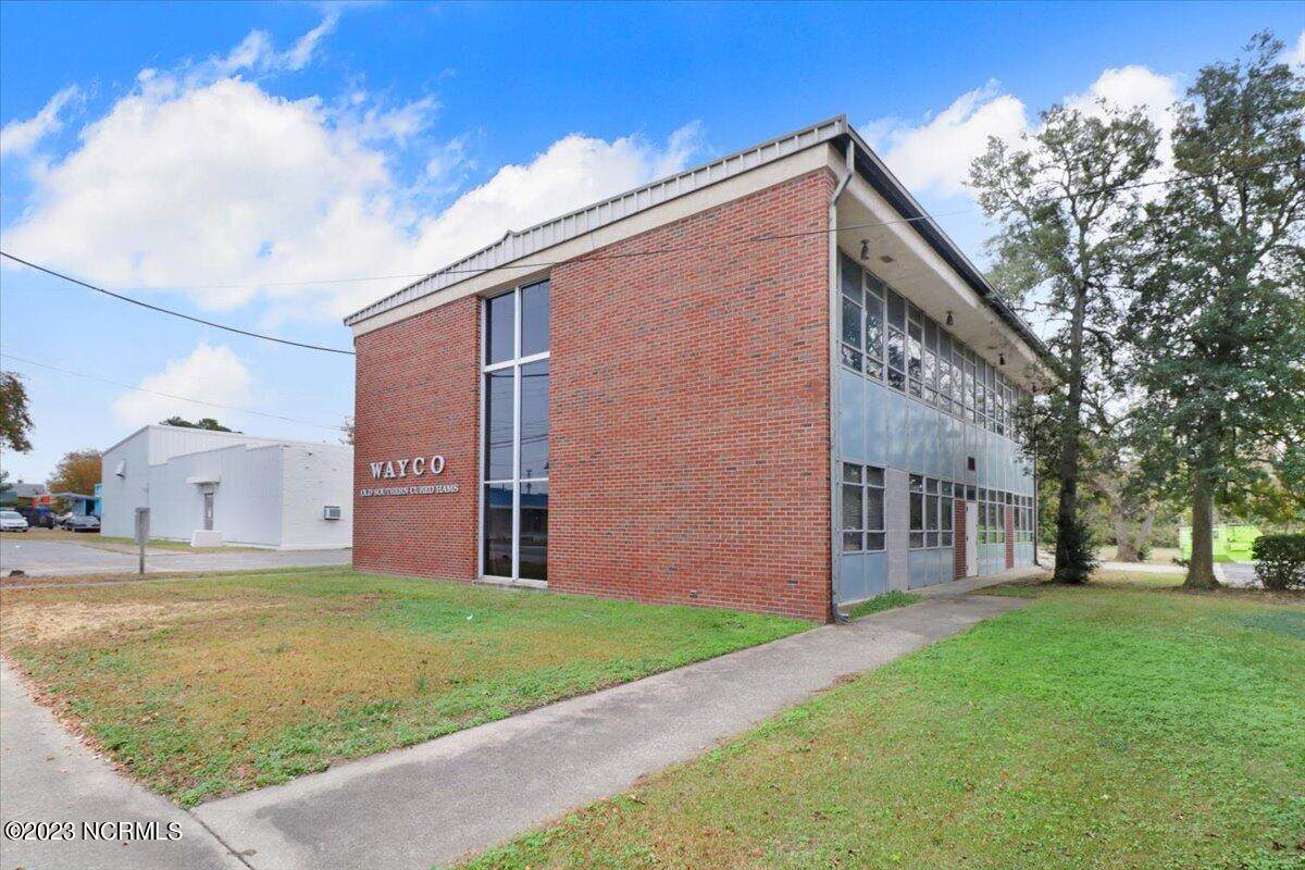506 William Street - Photo 1