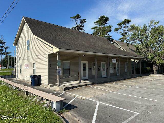207 35th Street - Photo 1