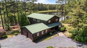 105 Lakewood Drive - Photo 1