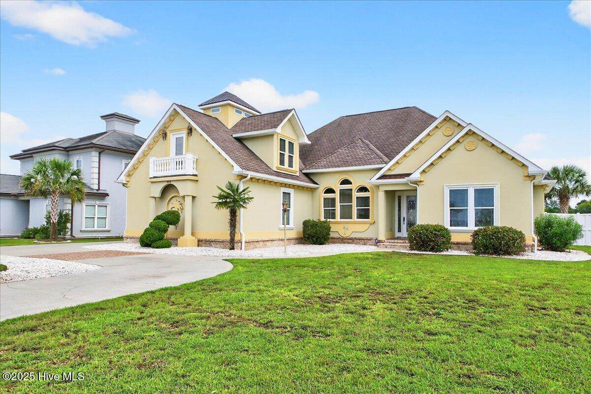 1019 Ridgewood Drive - Photo 1