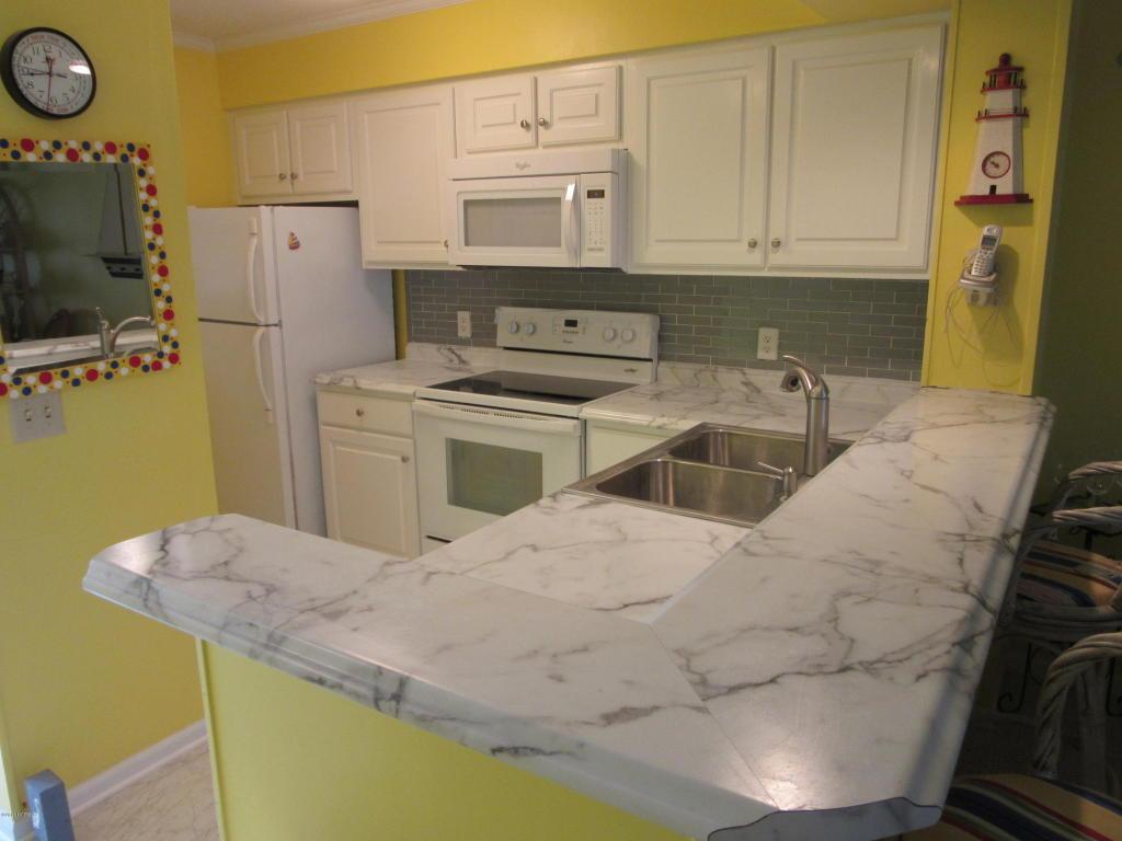 650 Cedar Point Boulevard - Photo 1