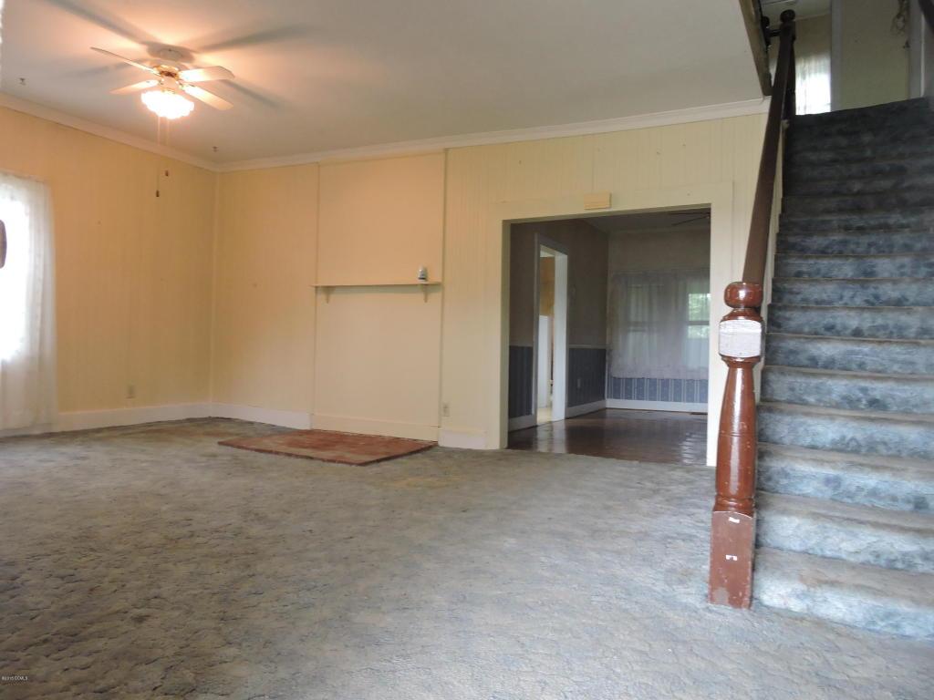 728 Nine Foot Road, Newport, NC 28570 (MLS #11503092) :: Century 21 Sweyer & Associates