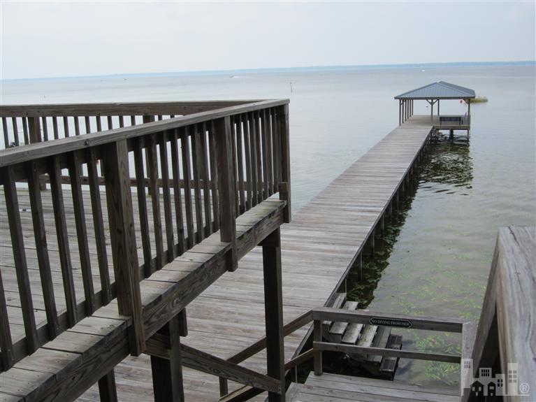 33 Stuart Avenue - Photo 1