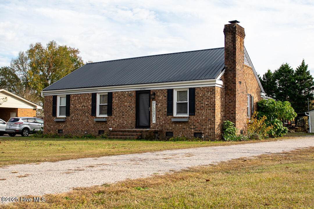 5122 Sharon Acres Road - Photo 1