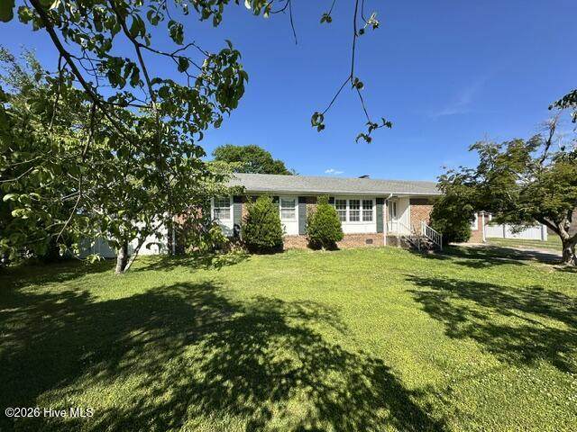 315 Hampton Drive - Photo 1