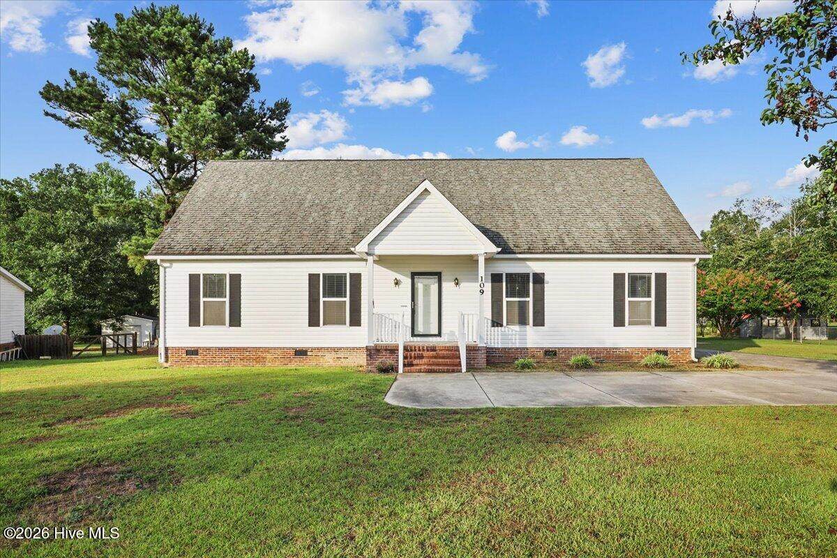 109 Rose Landing Drive - Photo 1