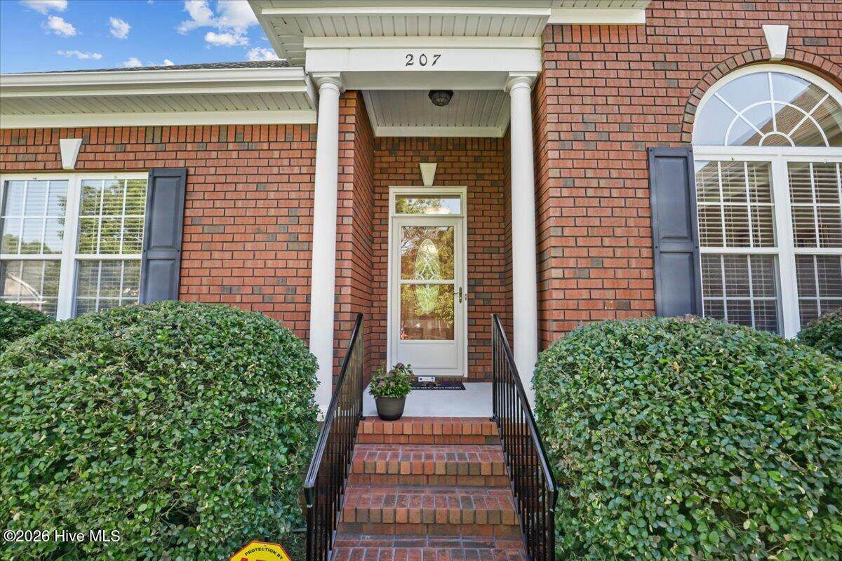 207 Kingston Circle - Photo 1