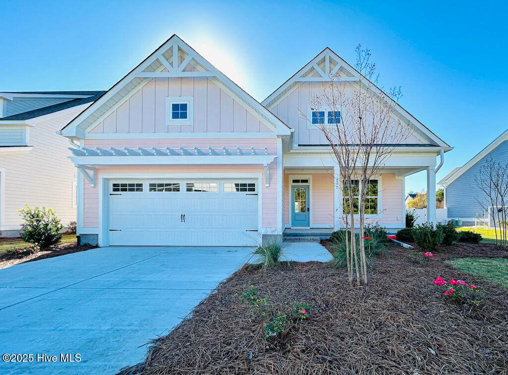 102 Whispering Pine Lane - Photo 1