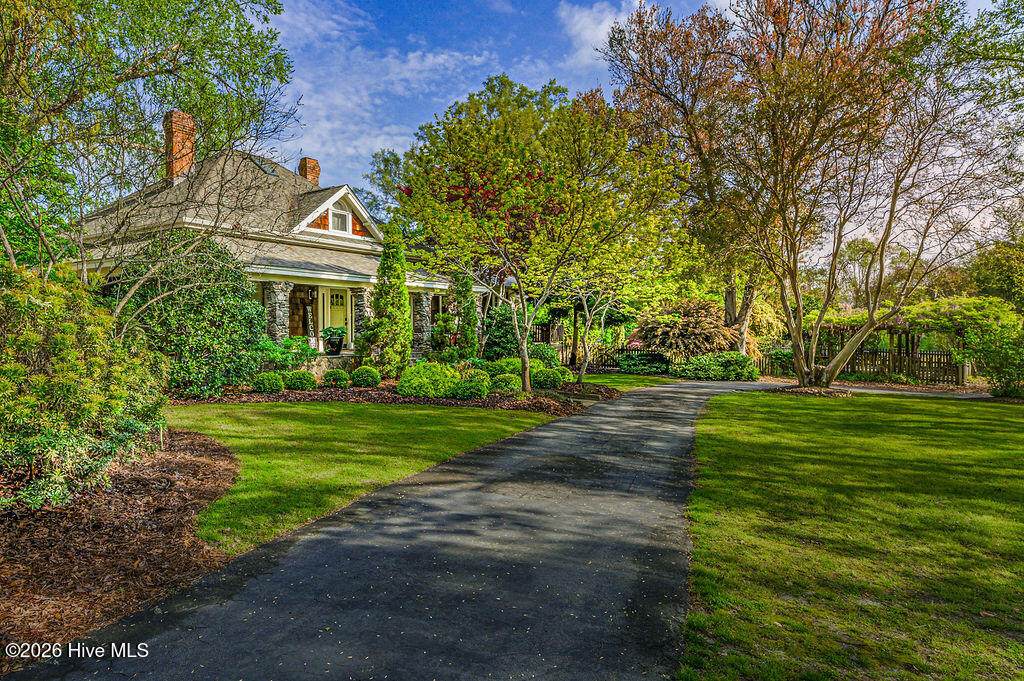 200 Cameron Avenue - Photo 1