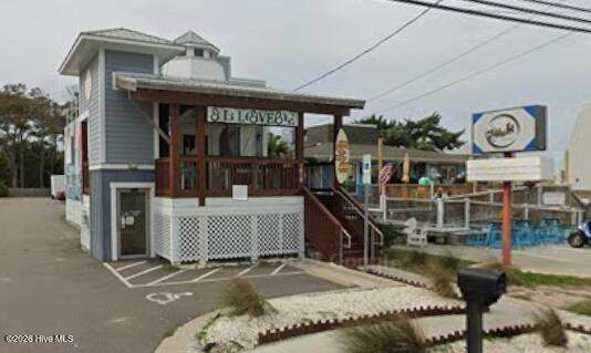 1012 Lake Park Boulevard - Photo 1