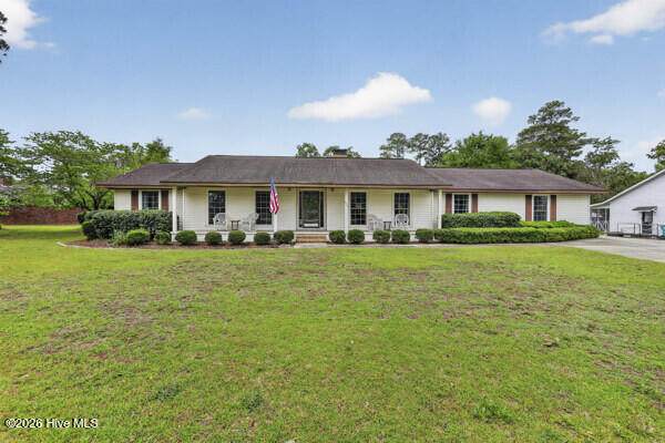605 Beechwood Drive - Photo 1