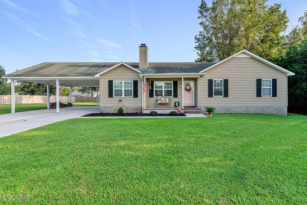 517 Emily Loop - Photo 1