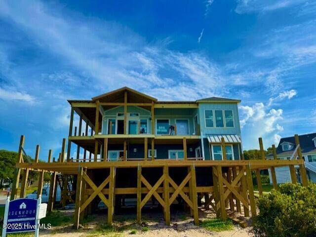 102 Ocean Drive - Photo 1